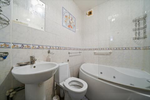43 Oaklands Road, Hanwell, London, W7 2DP