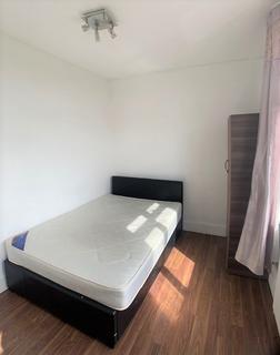 2 bedroom flat to rent, Oakdale Avenue, Northwood Hills HA6