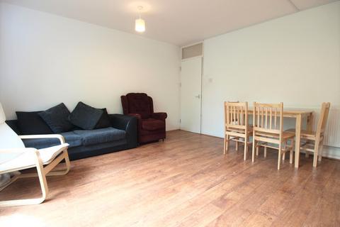 4 bedroom flat to rent, Trimdon Court, Plender Street, Camden, NW1