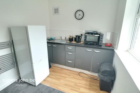1 bedroom flat to rent, High Street, Stoke-on-trent