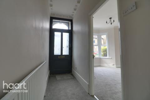 16 Elmsdale Road, London, E17 6PW