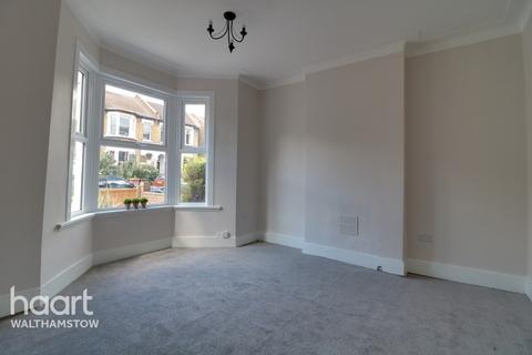16 Elmsdale Road, London, E17 6PW