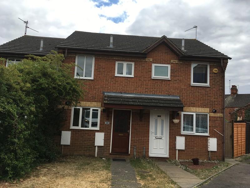 Adams Close, Wellingborough... 2 bed semidetached house £695 pcm (£