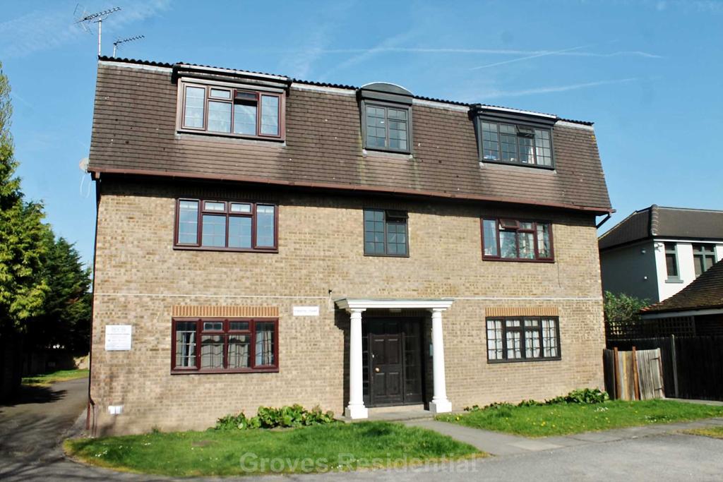 Cambridge Avenue, New Malden Studio £900 pcm (£208 pw)