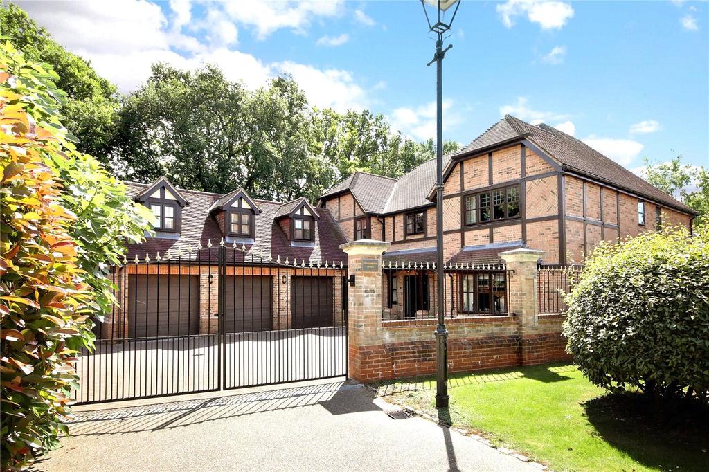 Ledborough Gate, Beaconsfield 6 bed detached house £7,500 pcm (£1,731 pw)
