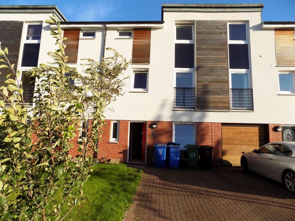 4 Bedroom Mid Terrace Townhouse