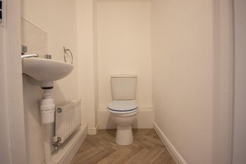 3 bedroom end of terrace house to rent, Sanderson Villas, Gateshead, Tyne and Wear, NE8