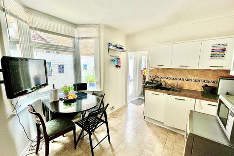 280 Plumstead Common Road, London, SE18 2RT