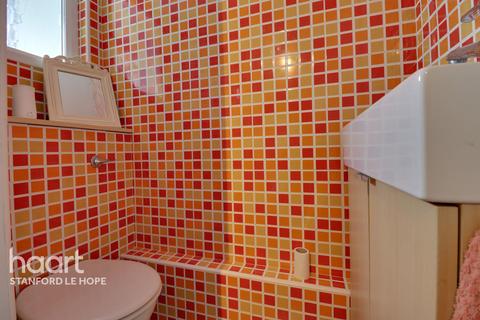 3 Howell Road, Corringham, Stanford-le-hope, SS17 8JL