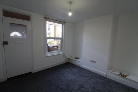 3 bedroom terraced house to rent, Parade Road, Ipswich, IP4