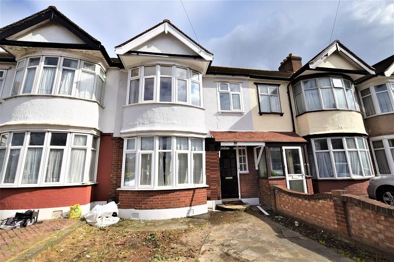 Craven Gardens, Ilford, Essex. IG6 1PH 3 bed terraced house £1,700