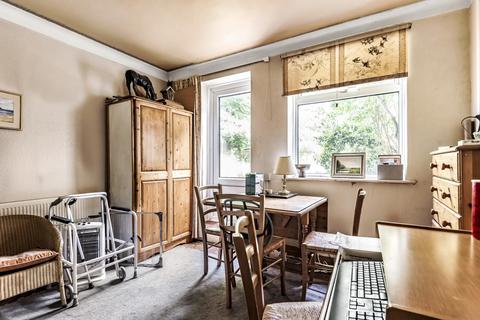 39 Cumberland Park, London, W3 6SX