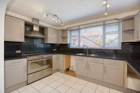 6 Allingham Road, Yeovil, BA21 4SA