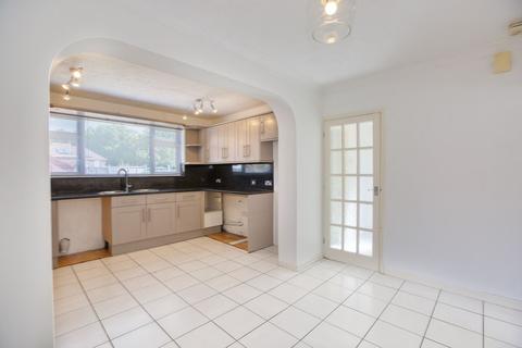6 Allingham Road, Yeovil, BA21 4SA