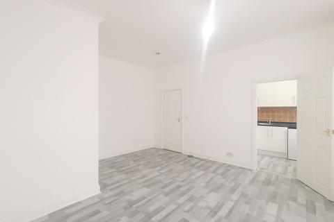 Studio to rent - Station Road, Finchley N3