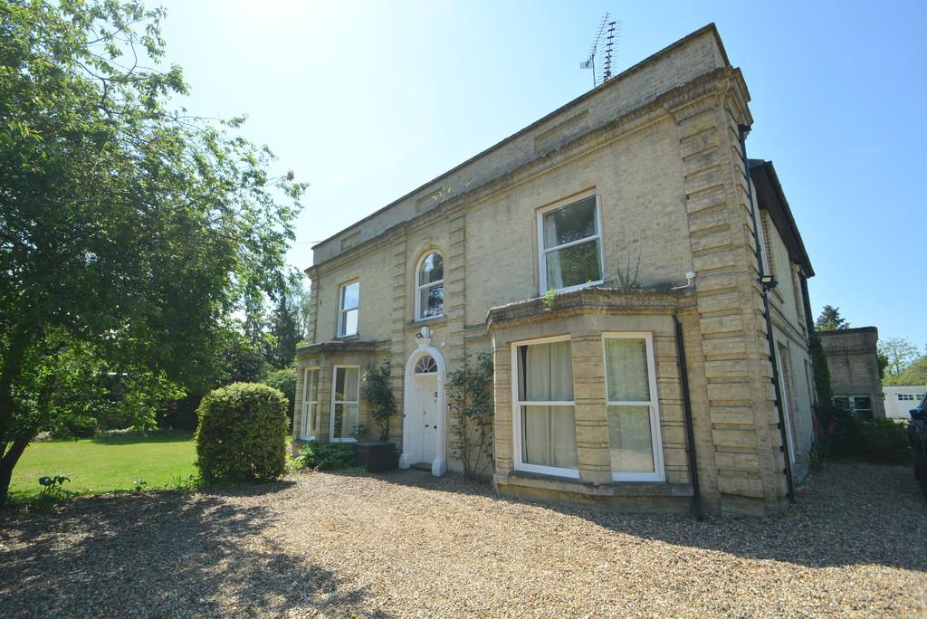 Victoria Road, Diss 7 bed detached house £850,000