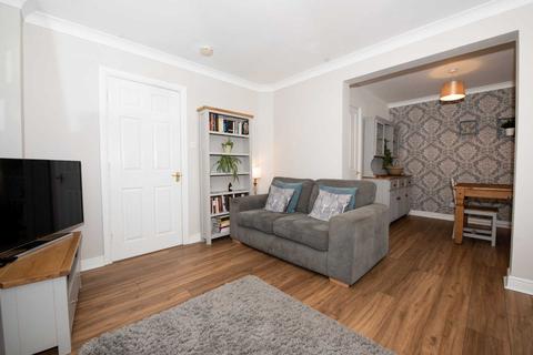 7 Sisley Close, Salford, M7 3BB