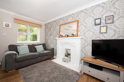 7 Sisley Close, Salford, M7 3BB
