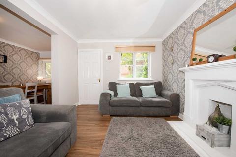 7 Sisley Close, Salford, M7 3BB