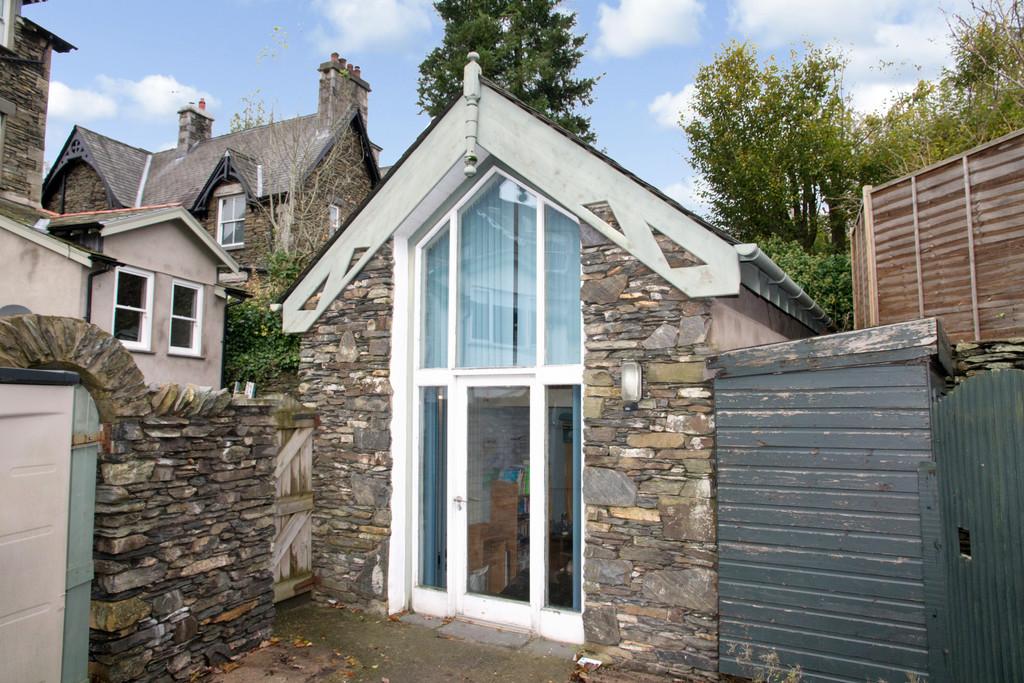 Detached Annexe House
