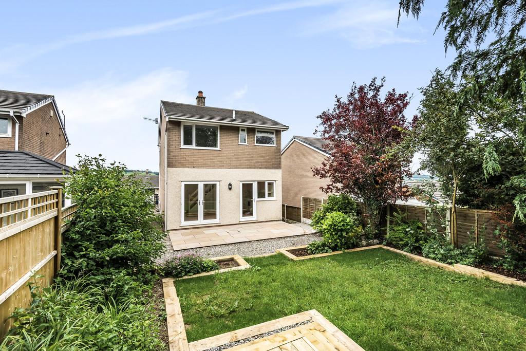 Vicarage Drive, Kendal 3 bed detached house £925 pcm (£213 pw)