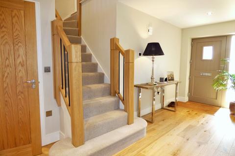4 Hewitt Road, Barford, Warwick, CV35 8EZ
