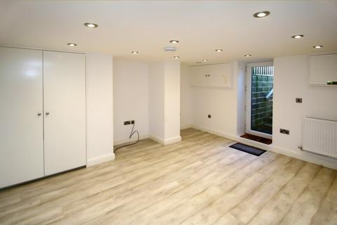 46 Ash Grove, Ilkley, LS29 8EP
