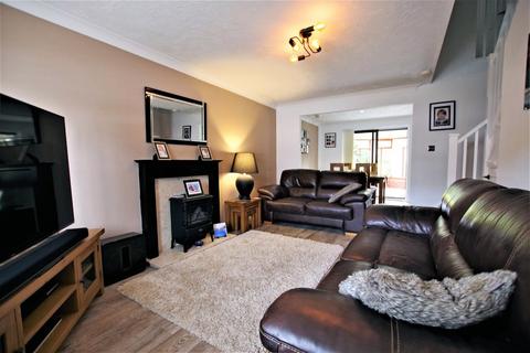 23 Overcroft, Bramshall, Uttoxeter, ST14 5NQ