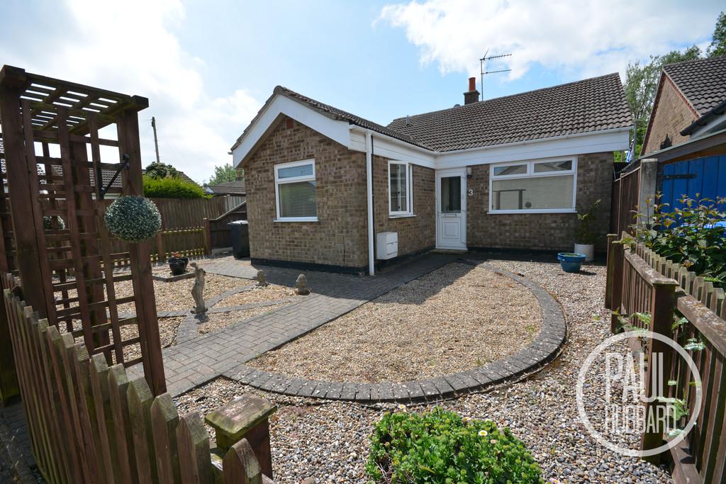 Tansy Close, Pakefield, Suffolk 2 bed detached bungalow £210,000