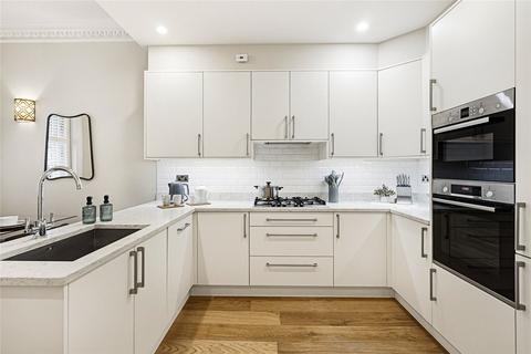 2 bedroom flat to rent, Park Street, Mayfair, London