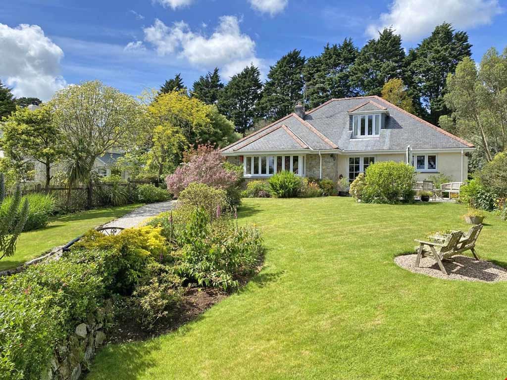Bar Road, Helford Passage, South Cornwall 4 bed detached house £1,250,000