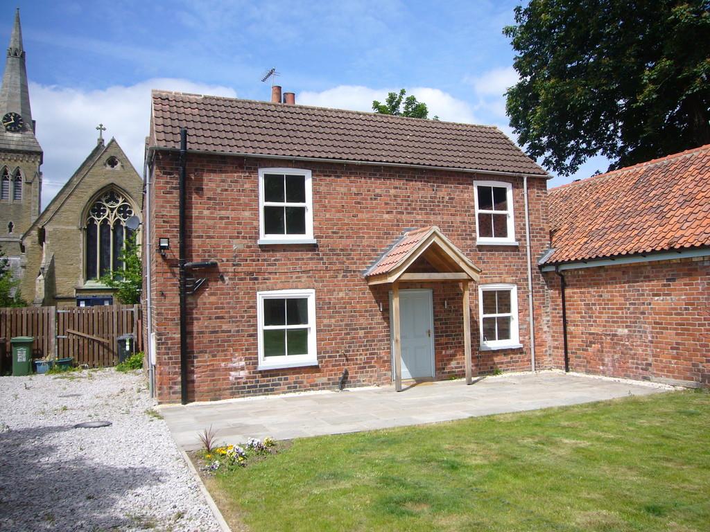 High Street, Carlton, Nr Goole, DN14 9LY 3 bed cottage £850 pcm (£196 pw)