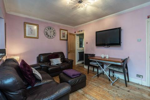 21 Mount Street, Dorking, RH4 3HX