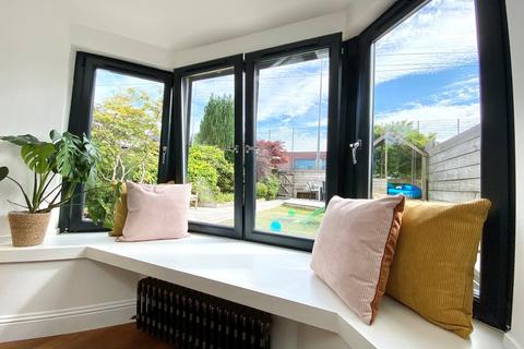 80 Randolph Road, Glasgow, G11 7EE