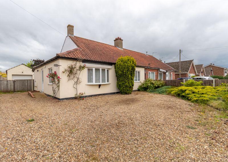 Grove Avenue, New Costessey, Norwich 2 bed semidetached bungalow £