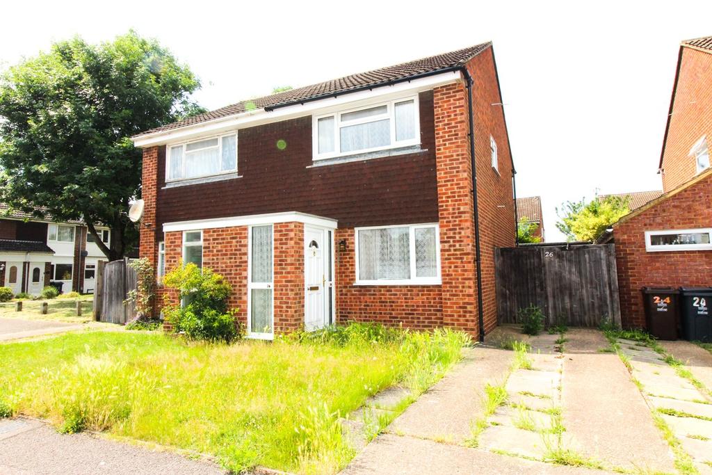 Chapman Road, Stevenage, SG1 2 bed semidetached house £300,000