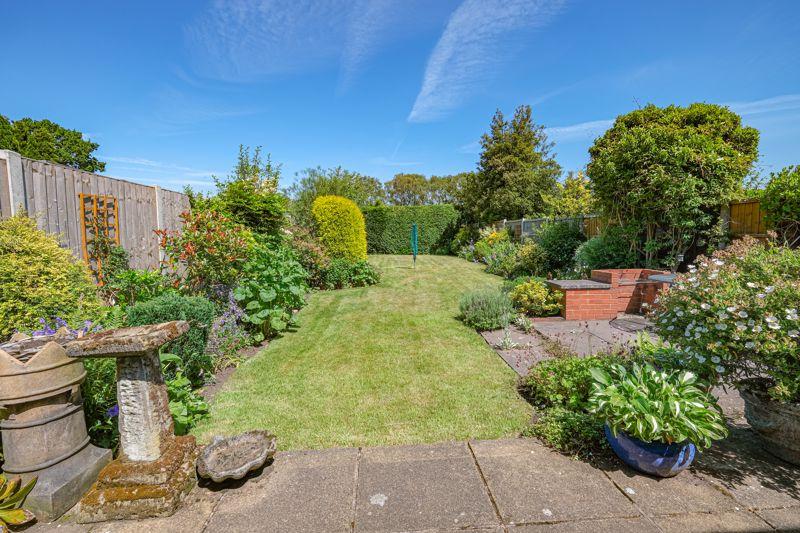 Lowlands Avenue, Streetly, Sutton... 3 bed semidetached house £350,000