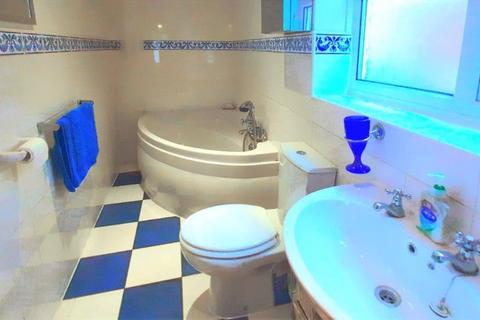 25 Cliffe Road, Godalming, GU7 2JX