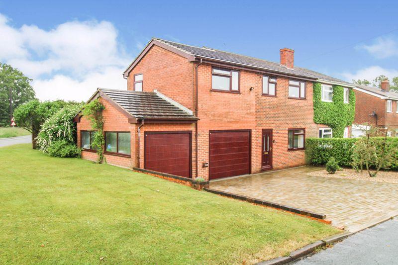 Westfields, Cauldon, ST10 4 bed semidetached house £320,000