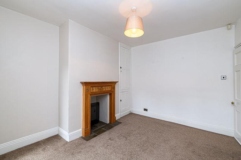 Grange Avenue, Latchford 2 bed terraced house £650 pcm (£150 pw)