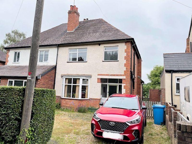 WOMBOURNE, Bratch Lane 3 bed semidetached house £850 pcm (£196 pw)