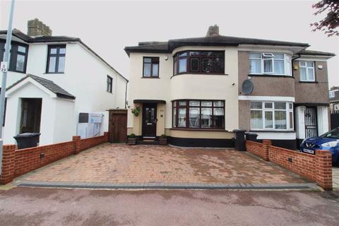 173 Sandringham Road, Barking, IG11 9AH