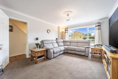 37 Aintree Drive, Spalding, PE11 3BT