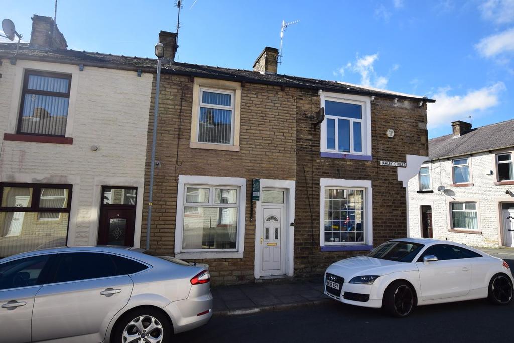 Harley Street, Burnley 2 bed terraced house £450 pcm (£104 pw)