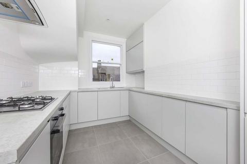 3 bedroom apartment to rent, SW4