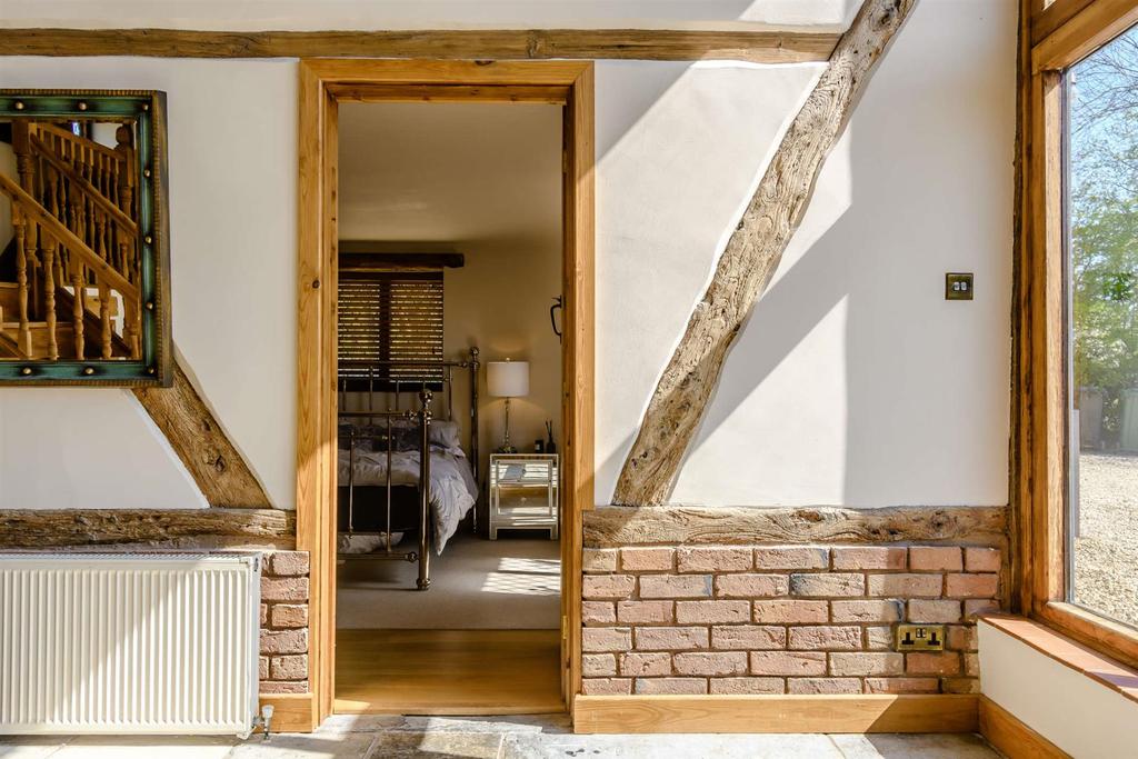 8461827-interior16-800.jpg
