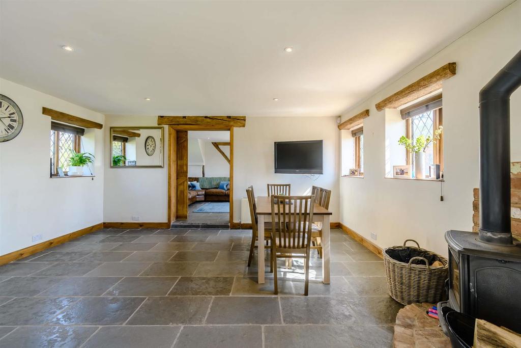 8461827-interior03-800.jpg