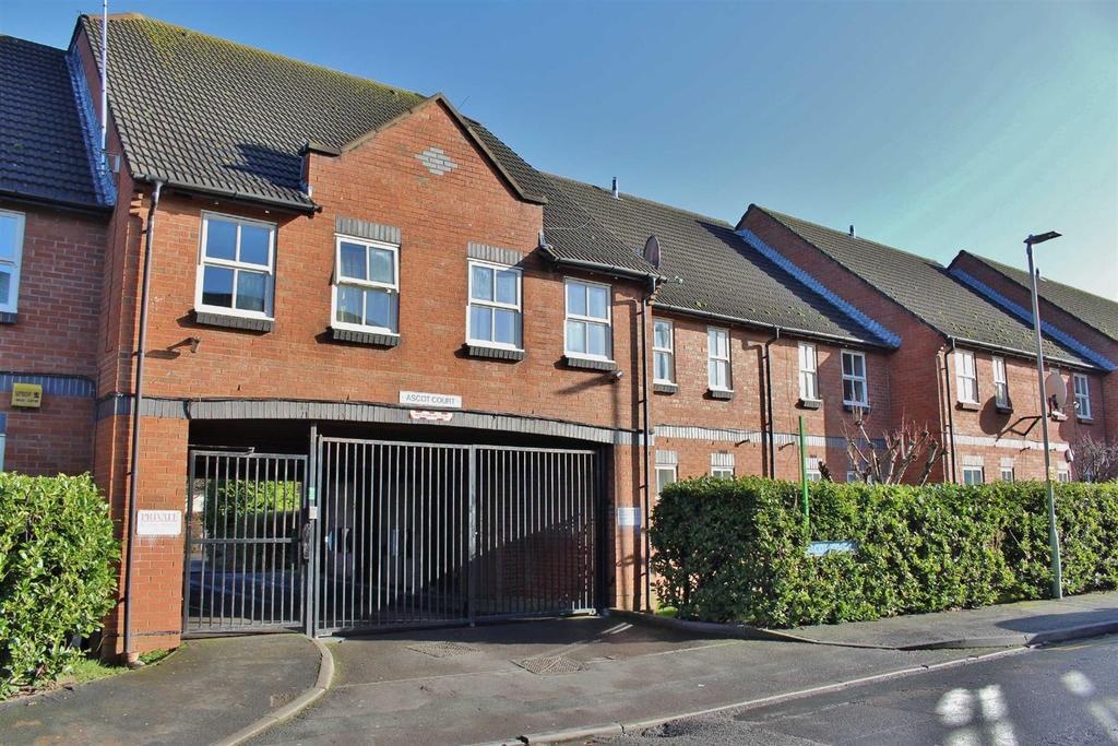 Ascot Court, India Road, Gloucester 1 bed flat £495 pcm (£114 pw)