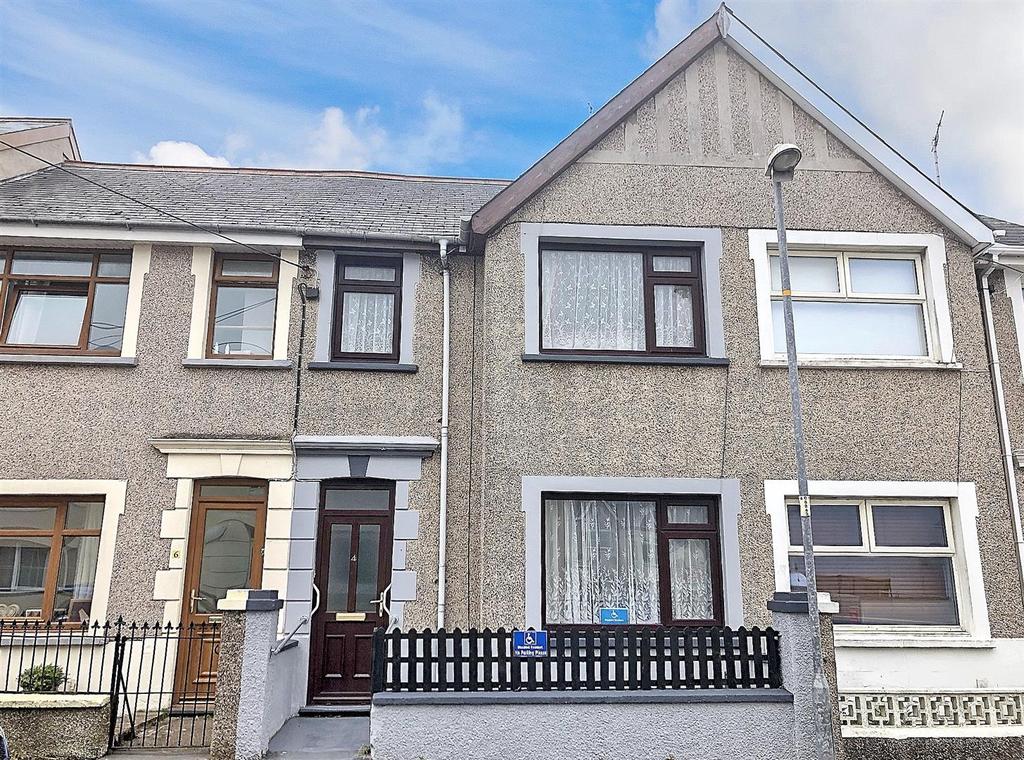 Trafalgar Road, Milford Haven 2 bed terraced house £110,000