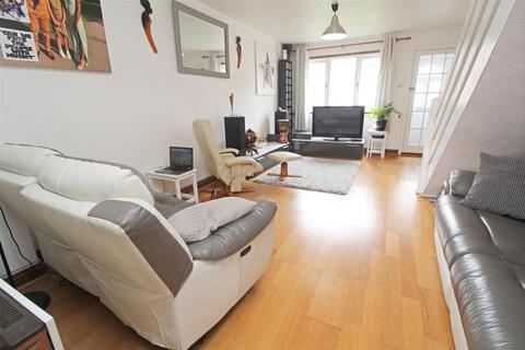 11 Kercroft, Two Mile Ash, Milton Keynes, MK8 8AP